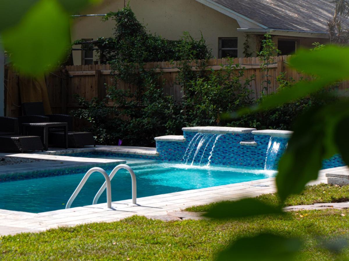 4 Bedroom Clearwater Vacation Home With Amazing Backyard 외부 사진