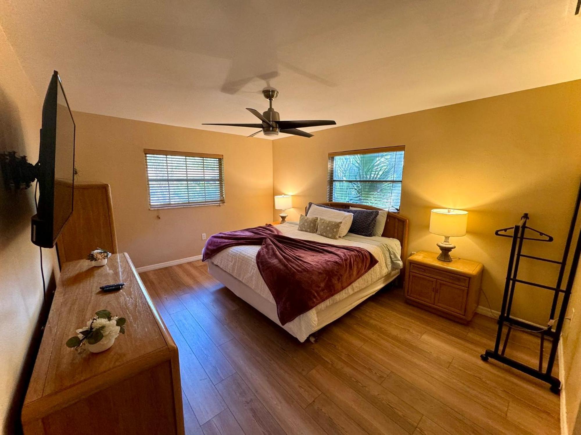 4 Bedroom Clearwater Vacation Home With Amazing Backyard 외부 사진